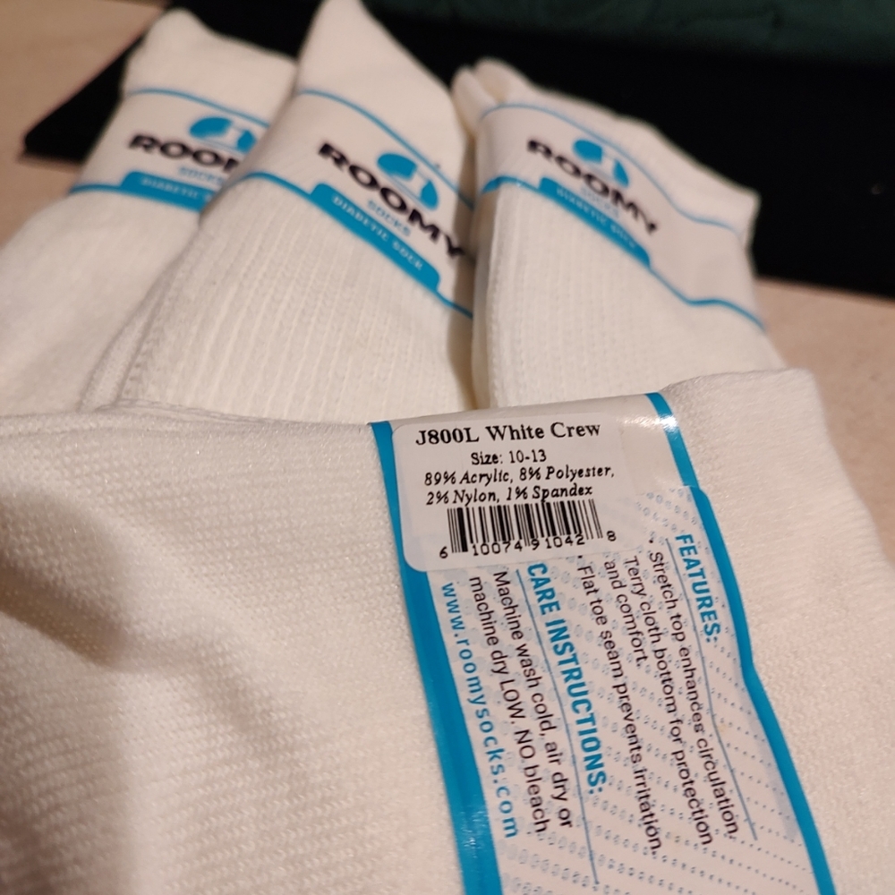 Roomy diabetic socks.Stretch top enhancers circulation Terry cloth bottom 10-13